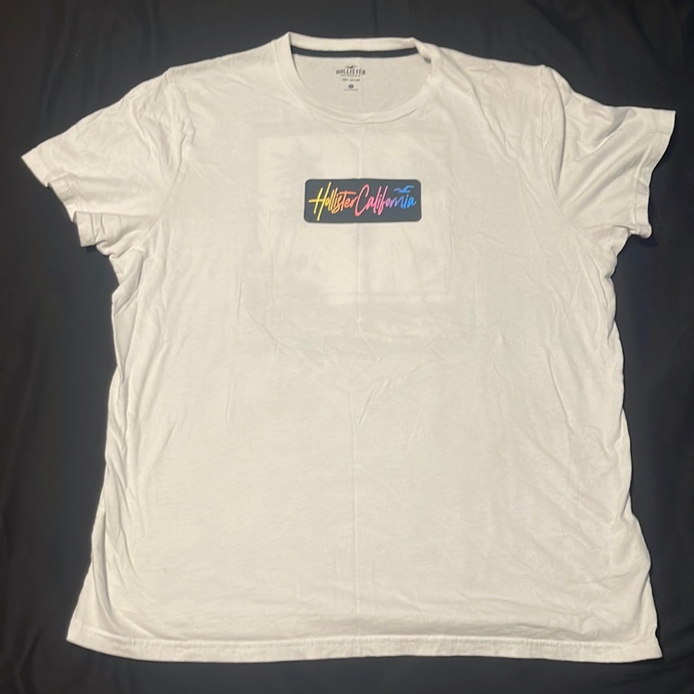 White Hollister shirt